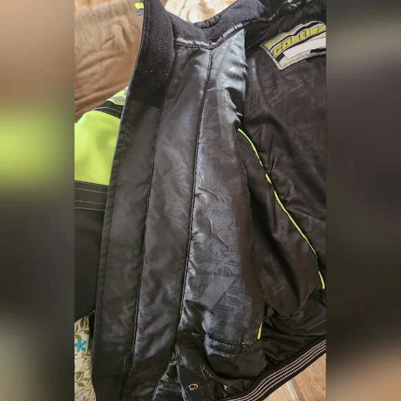 Youth Bolt Castle Jacket - Picture 16 of 16